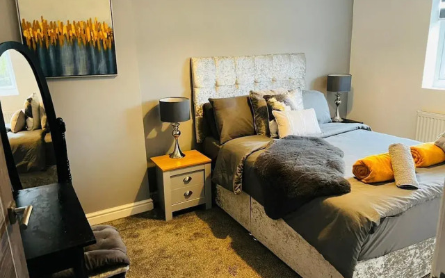 Stay in Comfort , Completely Renovated