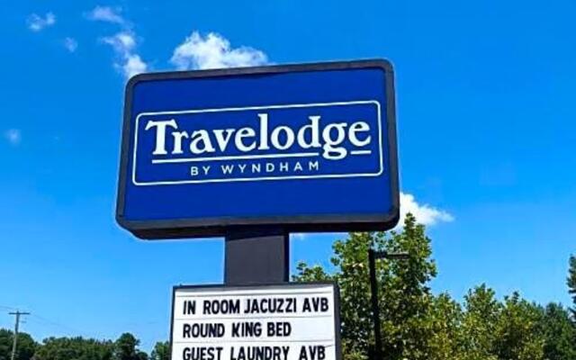 Brentwood Inn & Suites