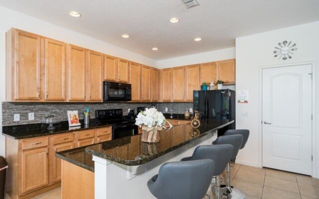 Vhc Soh6 5217 6 Bedroom Home