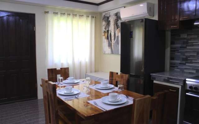 Honey Suites Dumaguete