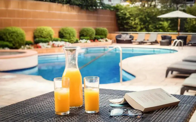 Boulevard Suites Hotel