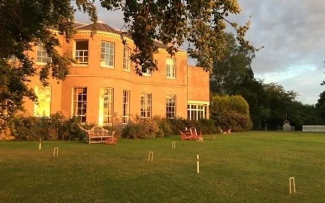East Bridgford Hill