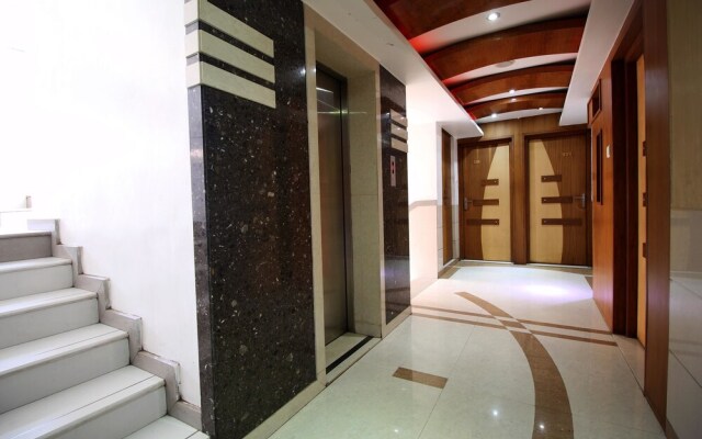 OYO 978 Marshall The Hotel