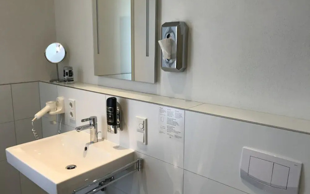 SCHROEDERS Apartement Hotel