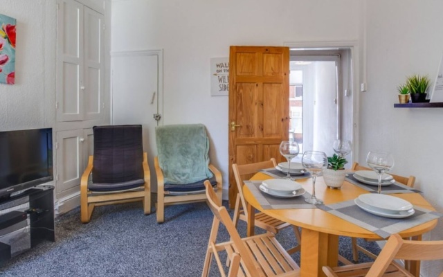 House Accommodation - Coventry Free Parking