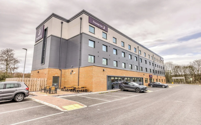 Premier Inn Abingdon - A34