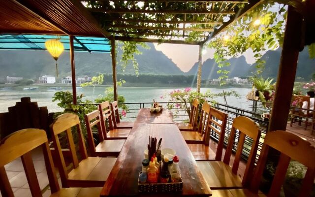 Phong Nha Coco Riverside Homestay
