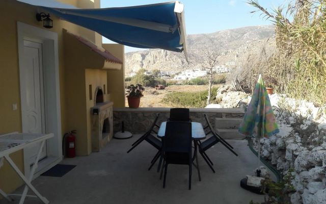 Montemar Studios & Apartments