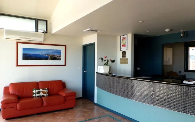 Travellers Motor Village