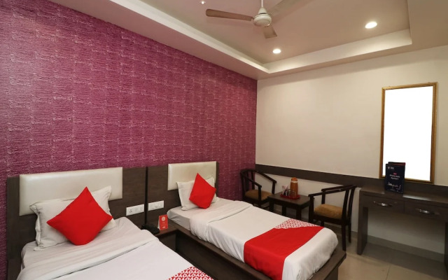 Oyo 23168 Hotel G C Regency
