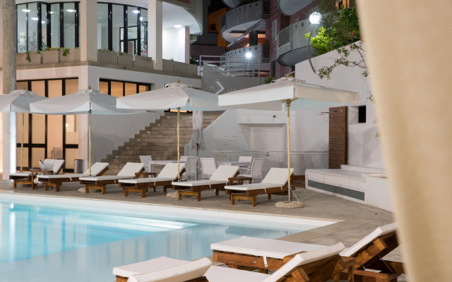 Seven Suite