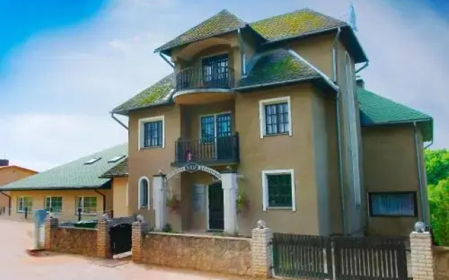 Peetrimõisa Villa Hotell