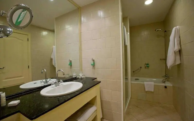Las Lomas Village – Luxury Apartments