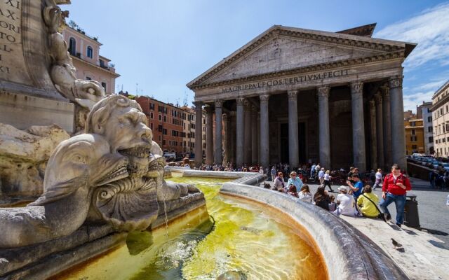 Roof Terrace Coppelle Pantheon