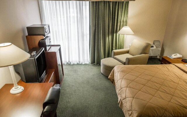 Days Inn by Wyndham Waukegan