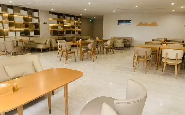 Ji Hotel (Zhengzhou Convention and Exhibition Cent