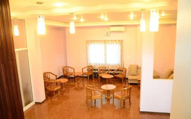 Great Glory Hotel