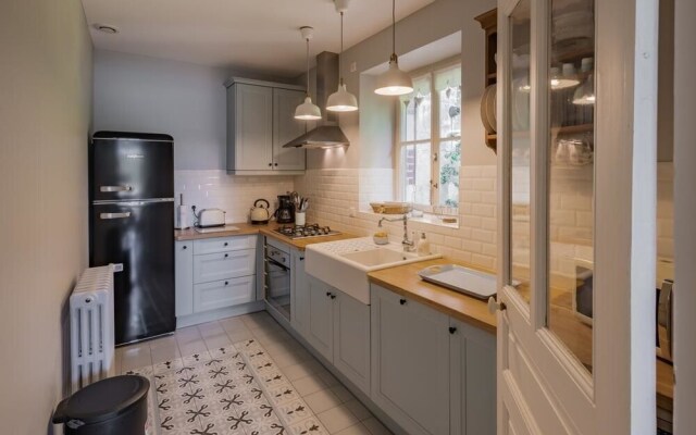 Pavillon De Subleine