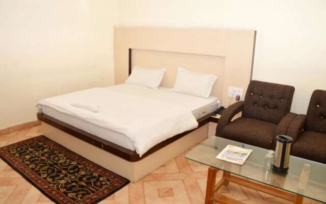 Hotel Nand Residency