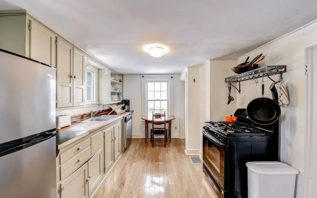Ipswich Cottage: Beautiful Views, 5 Mins to Beach