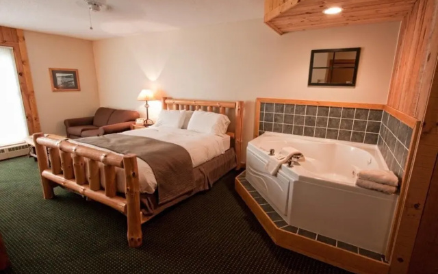 Cove Point Lodge