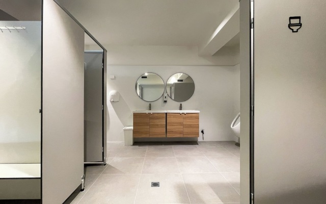Airone Capsule Hotel