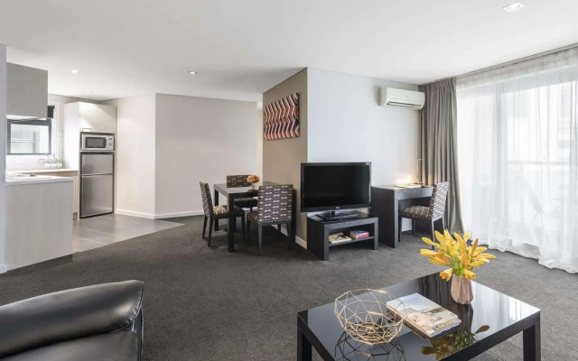 Отель Oaks Auckland