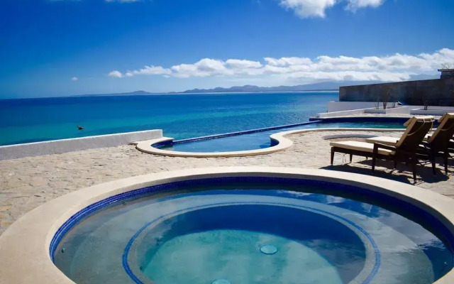 Casa Tara Hotel & Wellness Retreat