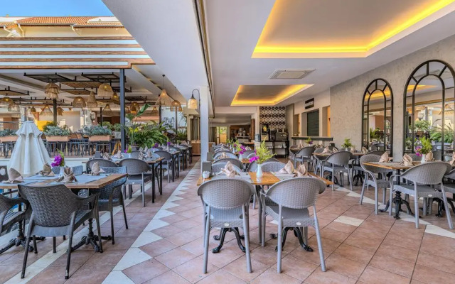 Kentia Hotel