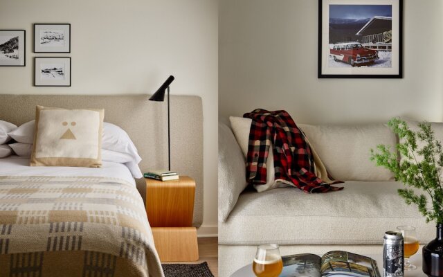 Tälta Lodge, A Bluebird by Lark