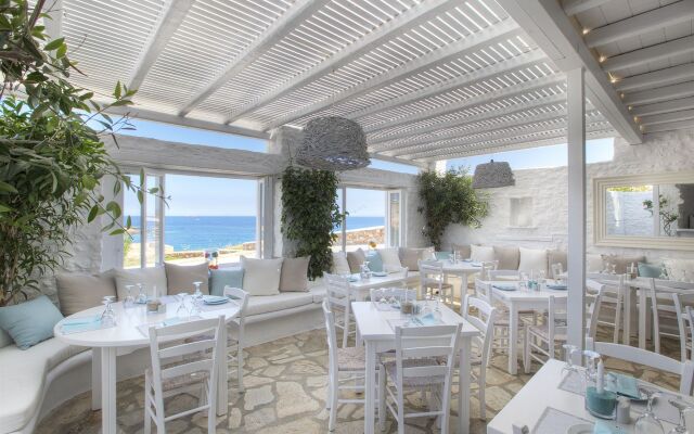 Minois Village Boutique Suites & Spa