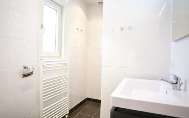 Cozy Chalet in a Holiday Park