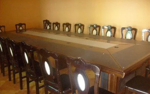 Paradise Suites Hotel