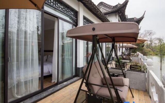 Yangzhou Huafang Fengqing Hotel