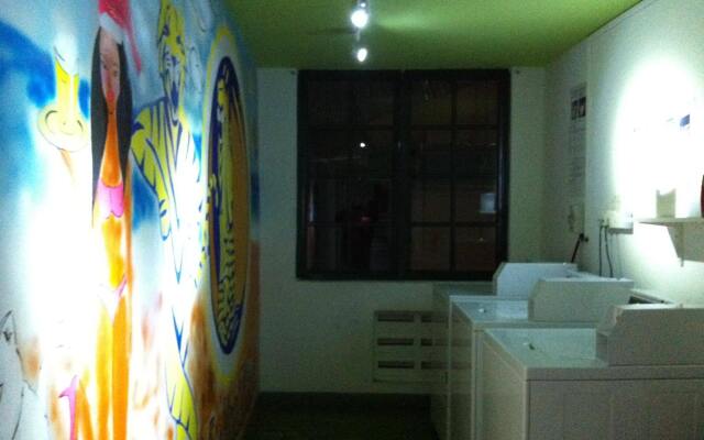 Footprints Hostel