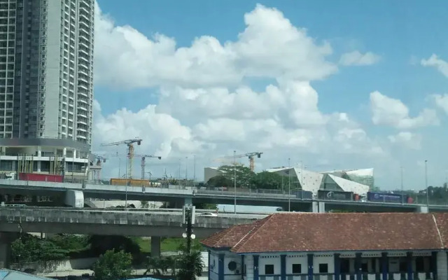 Dragon Inn Premium Hotel ( J.B) Sdn Bhd