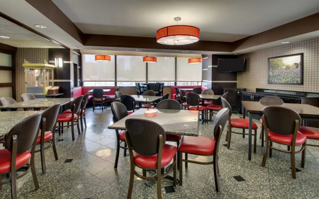 Drury Inn & Suites Houston Near the Galleria