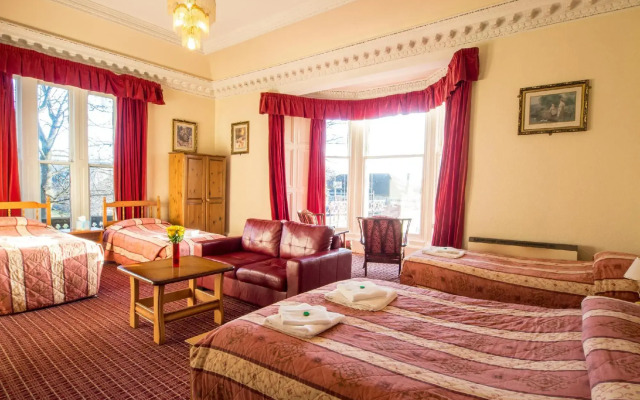 Cumberland Hotel