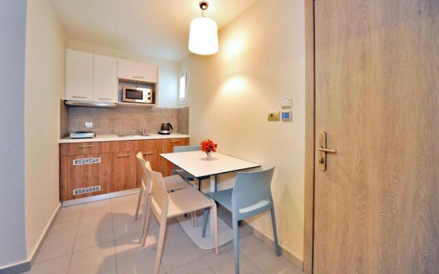 Astron Suites & Apartments
