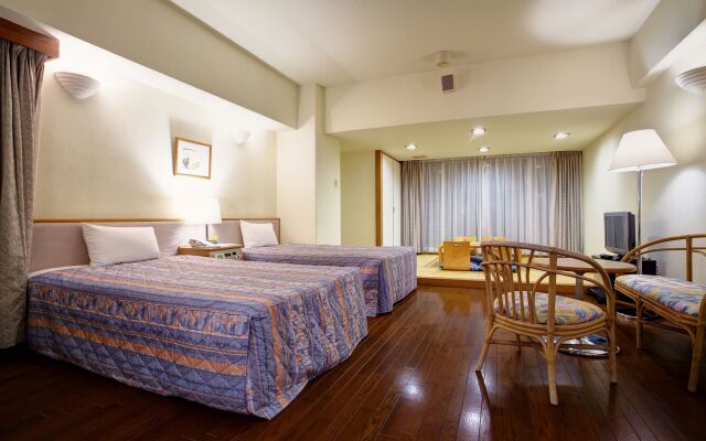 Hotel Yugaf Inn Bise