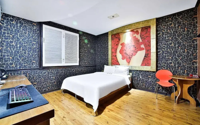 Khan Motel