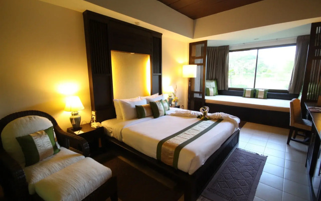 Mae Jo Golf Club & Resort