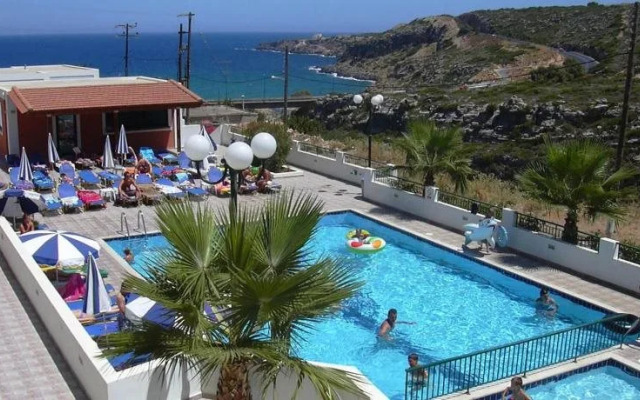 Camari Garden Hotel Apartments