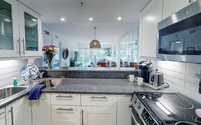 Siesta Bayside by Pool & Tennis