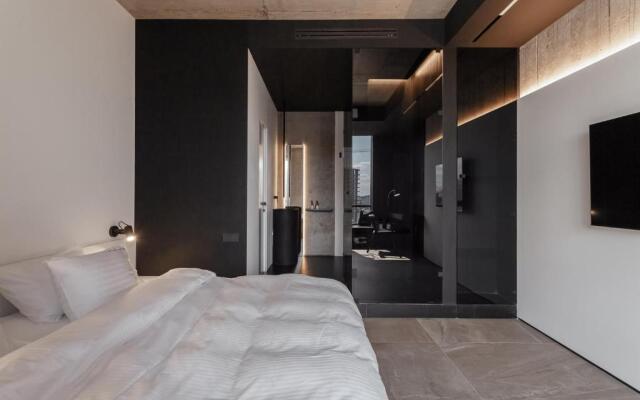 Sea and Sky Apartment