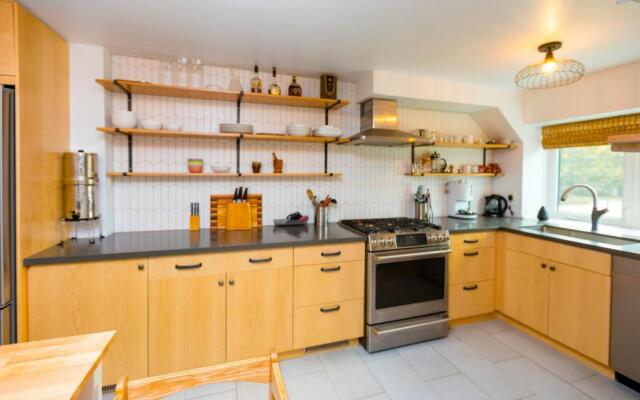 Cosy 3-Bedroom Home in Quiet Cul-de-Sac.
