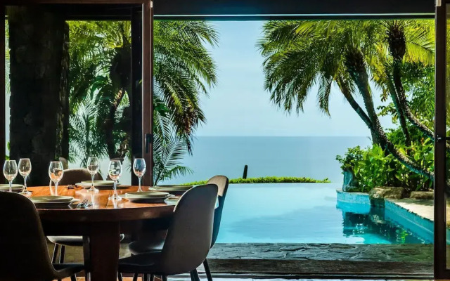 Luxury Villa Hot Tub Ocean Views Fully Staffed