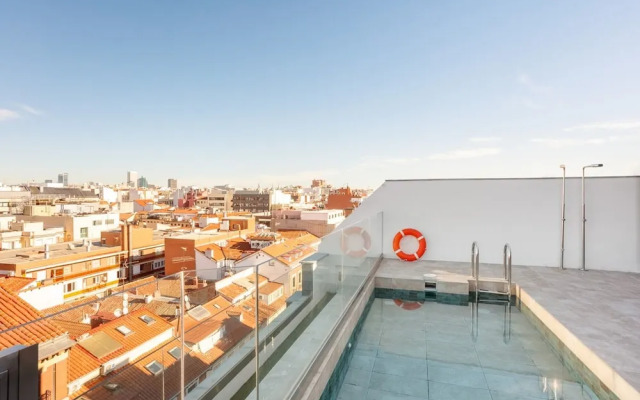 Java - 3 Bedroom and Shared Pool in Almagro