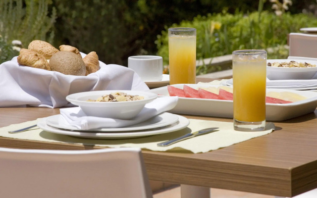Venus Beach Hotel