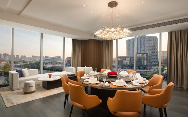 Crowne Plaza Jiangmen Binjiang by IHG